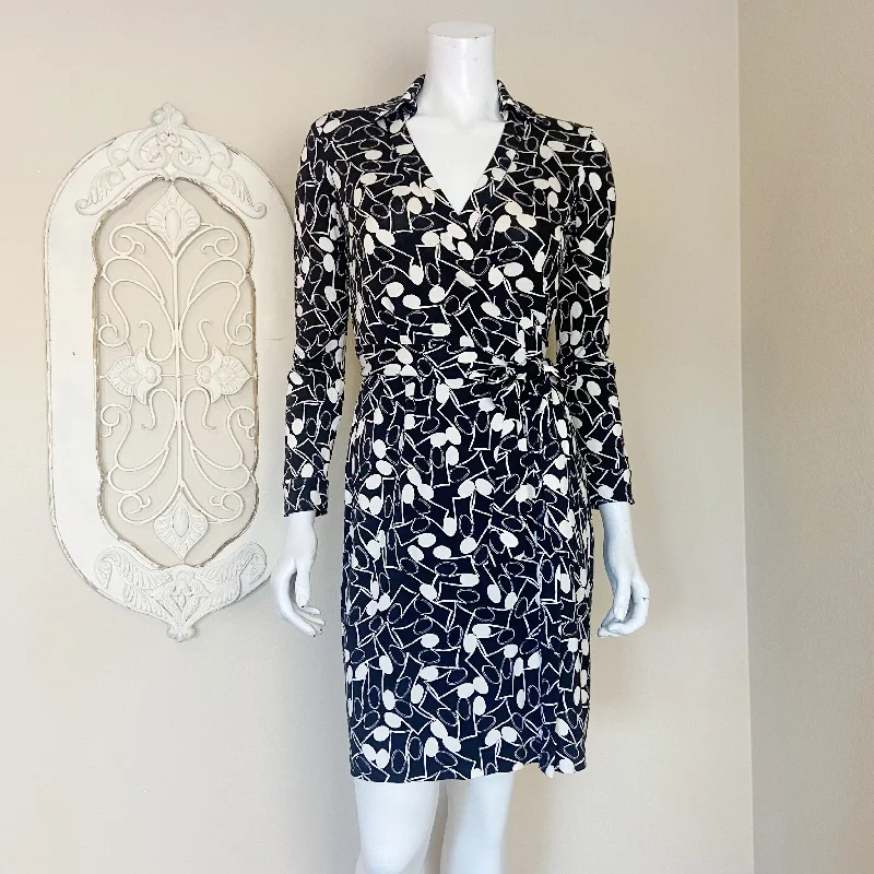 Diane Von Furstenberg | Womens Black/White Music Note Print Wrap Dress | Size: 8 Ruffled floral dresses Diane Von Furstenberg | Womens Black/White Music Note Print Wrap Dress | Size: 8 Ruffled floral dresses