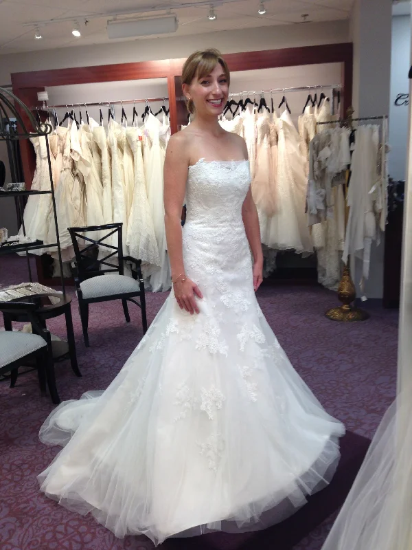 Maggie Sottero Sonja  8126 Stretchy unclassified dresses