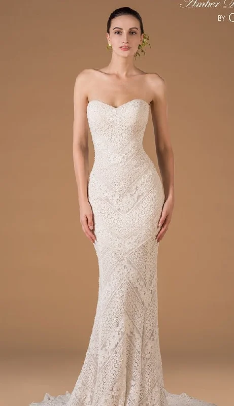 Chic Nostalgia Quest Backless unclassified dresses